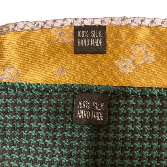 UNBRANDED, Men's (2) Handmade Silk Suit Pocket Squares  NWOTS - Picture 3 of 3